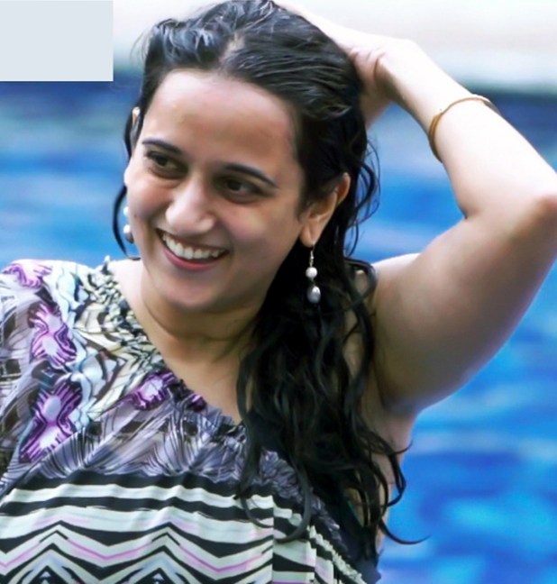 Sriranjani is beautiful in a swimsuit for the primary time..!  Heavy compact..!-oneindia news