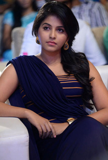 Actress Anjali went to the height of attractiveness by stress-free the coverage..!-oneindia news