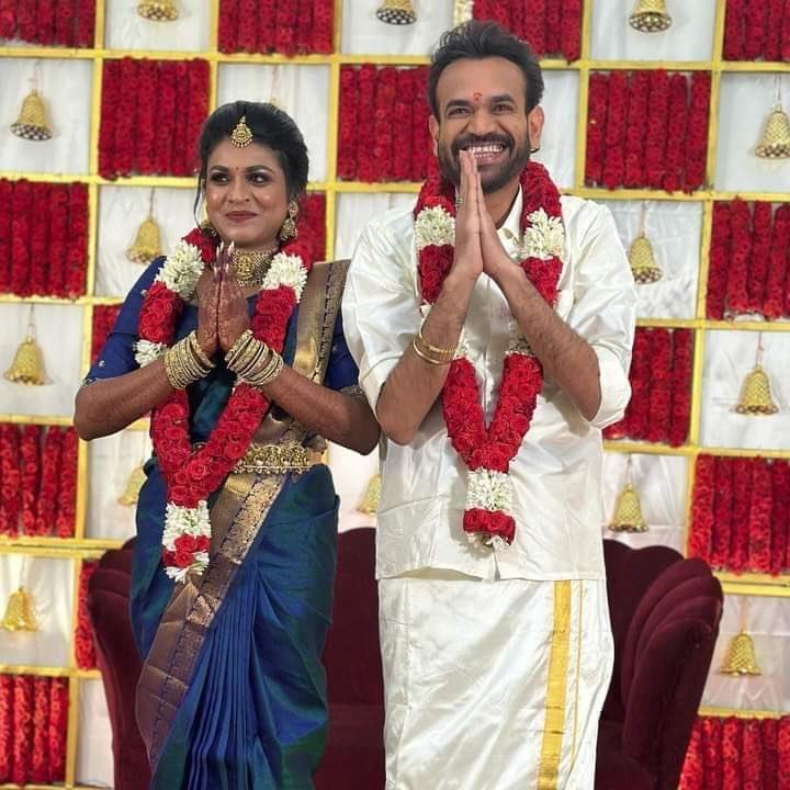 Actor Premji holds hands with his girlfriend... Congratulations...-oneindia news