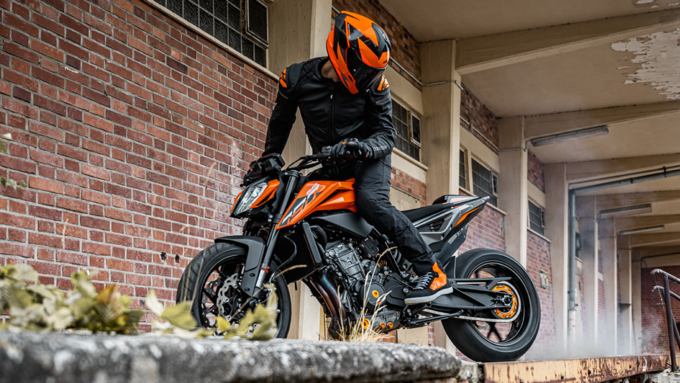 KTM is launching a brand new premium bike-oneindia news