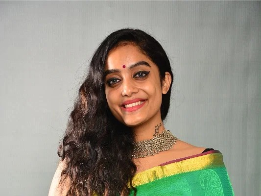 When going out, there is no need to put this on.. Abhirami Venkatachalam said without hesitation..!-oneindia news