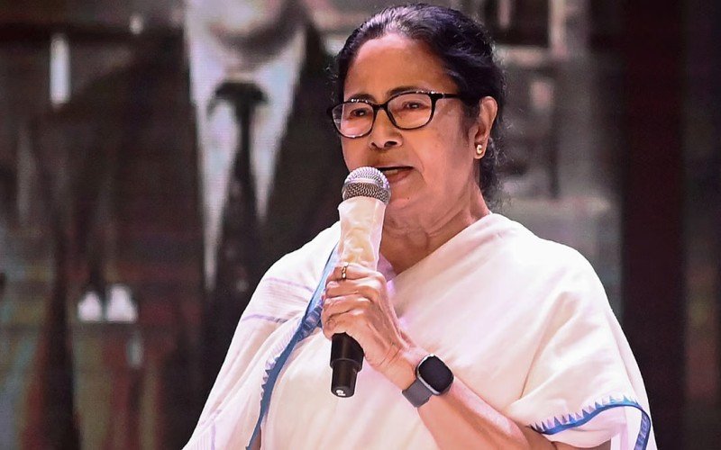 Mamata, who lied about the polls, is leading in 31 seats-oneindia news